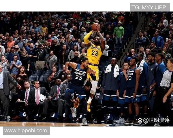 湖人对阵篮网精彩瞬间回顾图集展现比赛激烈氛围与球星风采