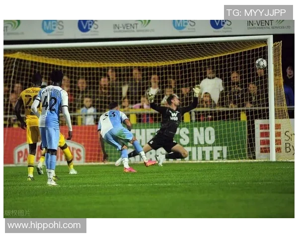 伯顿与吉林汉姆的激烈对决分析及比赛前瞻